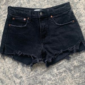 Abercrombie Mid Rise Mom Short